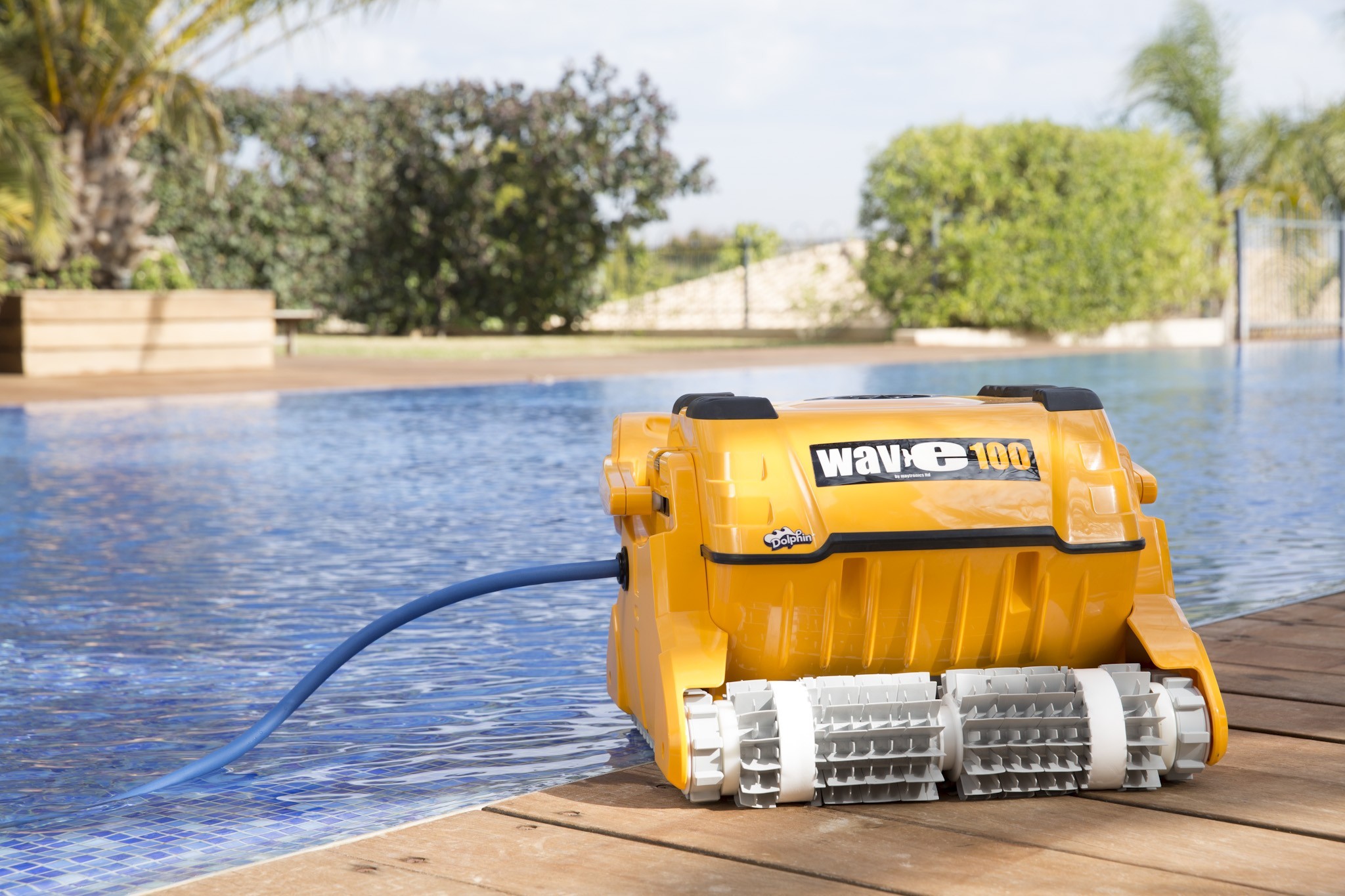 Baseino valymo robotas WAVE 100